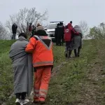 FOTO / Dramatična akcija spašavanja više desetaka ljudi u Savi: "Zapeli su u močvarnom dijelu!"