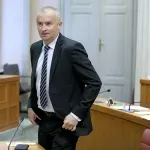 Deset godina je vodio Novu Gradišku, pa je uhićen, a sad opet želi biti gradonačelnik: "Ljudi u redovima čekaju da me podrže"