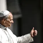Papa se oglasio prvi put nakon operacije