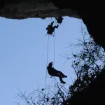 Čudo u Italiji: Speleologa priklještio kamen na dubini od 120 metara, spašen je