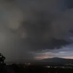 FOTO, VIDEO / Upaljen žuti meteoalarm: Nevrijeme poharalo Zagrebom i okolicom