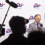Austrijski ministar boluje od raka. Paralelno će raditi i liječiti se