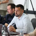 Burna rasprava zbog Štandarca u Splitu. Ivošević optužio Šutu da pogoduje "liku iz stranke"