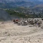 VIDEO / Gorjelo na Karepovcu, nad odlagalištem gusti dim