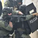 Talačka kriza u Donjem Dragonošcu: Naoružani muškarac pod kontrolom policije