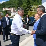 Milanović odgovorio Vučiću pa komentirao Erdoganov poklon: "Uvalio nam je pljuce. Ja pucam iz drugih oružja"
