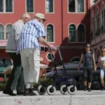 Umirovljenici strahuju od novog poskupljenja u domovima: "Moram misliti hoću li sutra preživjeti ili ne"