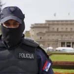 Molotovljev koktel bačen ispred hotela u Beogradu