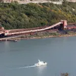 Radnik Luke Rijeka poginuo na brodu koji prekrcava teret na terminalu u Bakru
