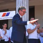 Vučić: Dok ja cijelu večer sanjam velike snove i ništa ne jedem, ljudi bez ideje žele samo fotelju