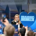 Policija upala u dom suradnika kandidatkinje AfD-a. Ona ga brani: "Jednostavno je kolekcionar"
