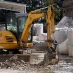 Građani zbog otpada iz Gospića najavljuju dežurstva pred cementarom: "Provjeravat ćemo što dovoze kamioni"