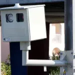 Mladi motociklist pokazao srednji prst policijskoj kameri. Evo koja ga kazna čeka