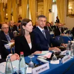 Tisuće na zagrebačkim ulicama, premijer u Italiji: Proširenje EU-a treba ubrzati, ali uz ispunjavanje kriterija