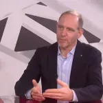 Biber: Sve četiri stolice na kojima Vučić sedi se ljujaju