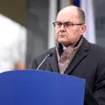 Zašto je Kristijan Šmit podneo ostavku?
