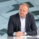 Đilas kaže da Srbija mora odmah da preuzme upravljanje nad NIS-om, Brnabić reagovala