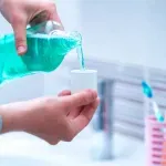 Kada zapravo treba koristiti vodicu za ispiranje usta?