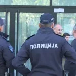 Prebijanje u Valjevu vs odgurivanje u Novom Sadu: Očevici tvrde da penzioner nije bio, kako kaže, "bubamara", već da je provocirao