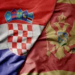Crna Gora promenila ime kotorskog bazena i odobrila spornu ploču u Morinju zbog uslova Hrvatske za EU