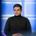 Na lokalnoj televiziji optužili studenta Vladimira da je dobio 900.000 evra za rušenje države, on strahuje za svoju bezbednost