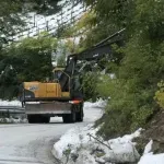 Putevi Srbije: Sneg na putevima oko Ivanjice, kamioni na Batrovcima čekaju sedam sati