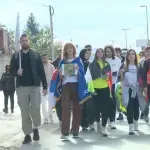 Studentima DUNP-a koji pešače do Novog Sada vozači trube na Ibarskoj magistrali u znak podrške
