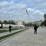 Brnabić obećala da će poslanicima u naredna dva dana biti omogućen prolaz do Skupštine