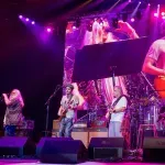 Preminula Dona Džin Godšo-Makej, pevačica grupe "Grateful Dead"