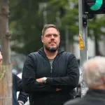 Nakon puštanja na slobodu, Štimac se pridružio Hrki kod Skupštine: Građani mu aplaudirali i grlili ga (VIDEO)