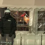 (FOTO) Ćacilend dobio i stražarsku kućicu: Na Trgu Nikole Pašića postavljen mobilni kontejner