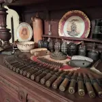 Aleksinčanin duže od pet decenija sakuplja starine, u njegovoj kolekciji i predmeti od pre nove ere (FOTO)