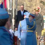 "Vrhovnog komandanta" ima svuda - samo ne u Ustavu i zakonu: Za Vučića "udvorička titula", ali i velika ovlašćenja