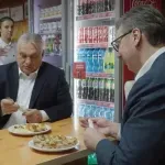 Saga o NIS-u: Vučić od Amerikanaca zahteva, Ruse moli, a Orbana - vodi na burek