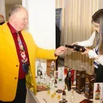 Sajam šumadijske rakije u Kragujevcu: Veliki broj turista iz Bugarske, kažu da je šljivovica najbolja