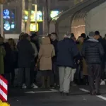 Okupljanje u Ćacilendu: Pristalice vlasti stižu pred šetnju studenata do Predsedništva