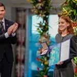 Ćerka pročitala pismo i primila Nobela za mir: Marija Mačado je "bezbedna" i u Oslu je