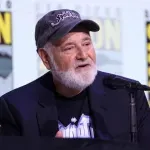 Sin Roba Rajnera optužen za ubistvo roditelja