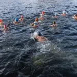 (VIDEO/FOTO) Božićno brčkanje u Pragu, u ledenoj Vltavi