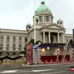 Ćacilend se prerušio: Ko će želeti da poseti Novogodišnji bazar koji i dalje štiti policija?