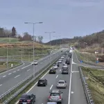Putevi Srbije: Uklonjeno zapaljeno vozilo sa auto-puta Miloš Veliki, normalizovan saobraćaj