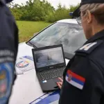 (VIDEO) Policija zaustavila državljanina BiH kod Loznice: Vozio 207,7 km/h, na putu gde je ograničenje 100