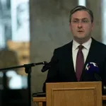 Selaković se ponovo brani sa Informera, a kakva mu je sudbina: Adut imuniteta ili pomilovanje