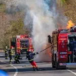 Autobus sa skoro 50 ljudi zapalio se na autoputu u Rumuniji