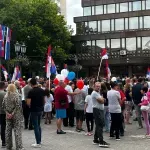 Nedeljnik: MUP podatke o broju okupljenih na SNS skupovima dobijao usmeno sa terena - da li su relevantni