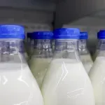 Ministar: Mleko ispravno, nije tačno da se proizvodi od mleka u prahu, krivične prijave protiv onih koji šire dezinformacije