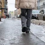 (VIDEO) Trik koji će vam pomoći da lakše hodate po snegu i ledu