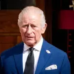 Šarf: Britanski kralj će morati da koristi prenosive toalete tokom posete Beloj kući