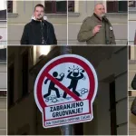 (VIDEO) Grudva koja je pokrenula lavinu: Čačani protestovali, pa gađali kartonskog Vučića jajima