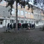 Studentima ustupila salu, odbila da kazni nastavnike: Protest zbog smene direktorke OŠ "Braća Vilotijević"